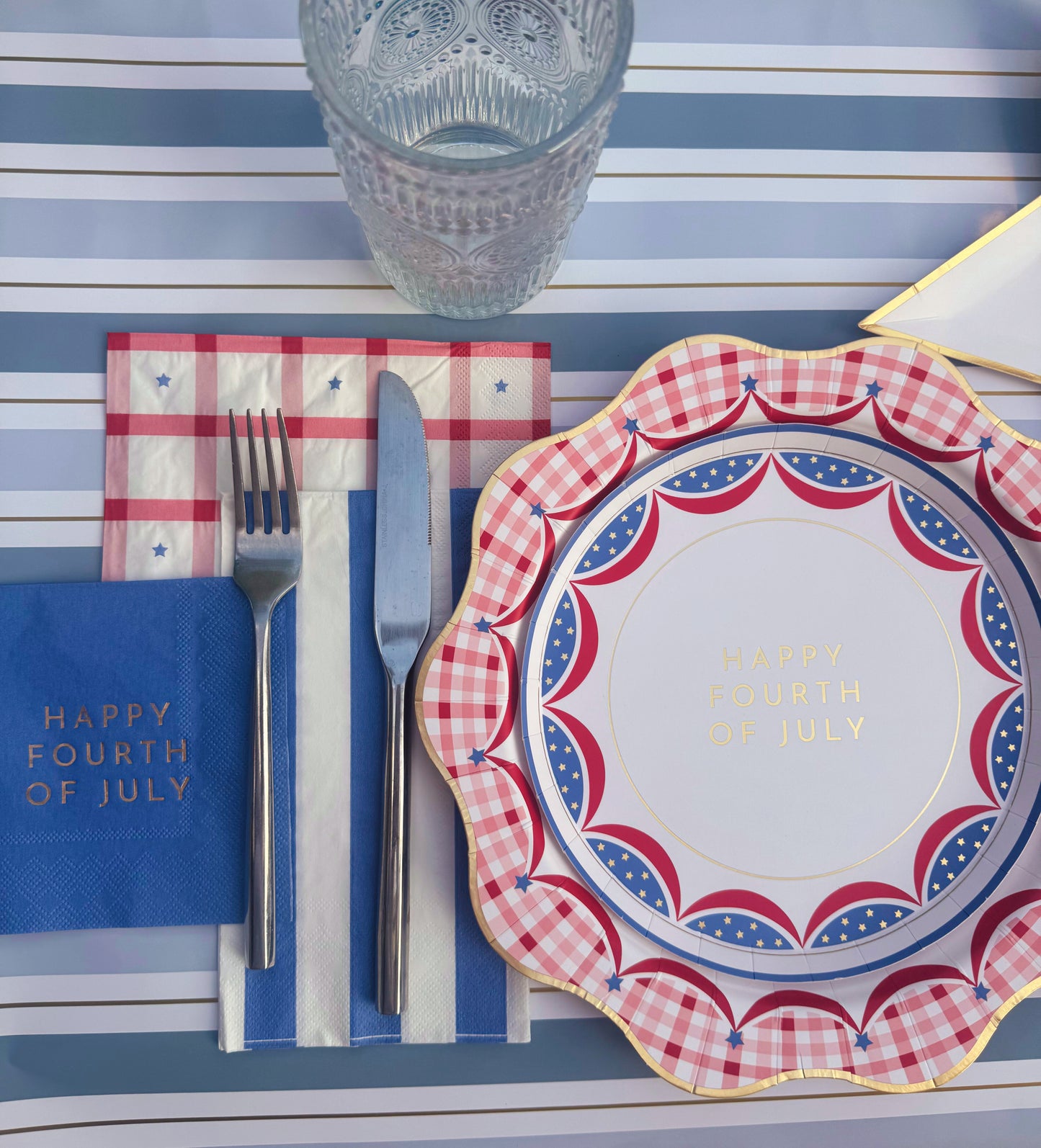 A Classic American 4th Tablescape