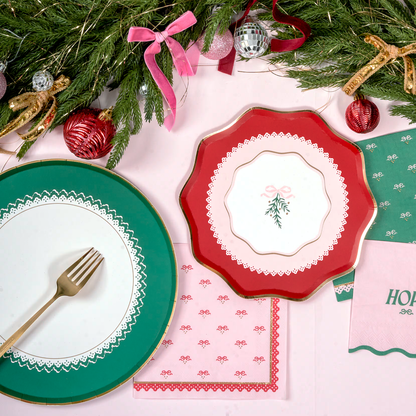 Bows & Mistletoes Holiday Tablescape