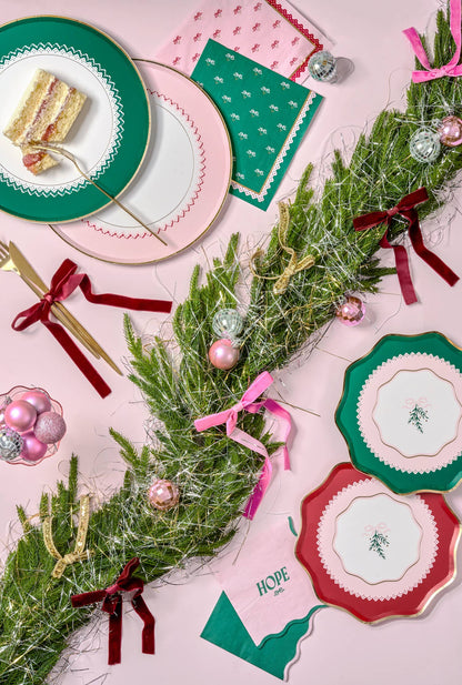 Bows & Mistletoes Holiday Tablescape