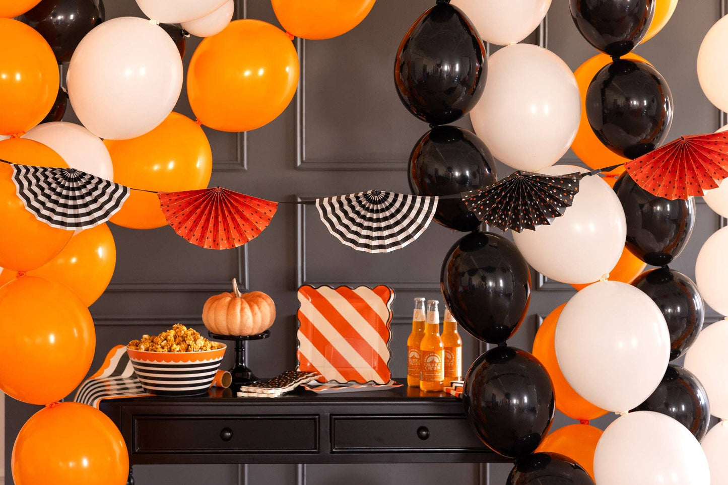 Skulloween Party Kit